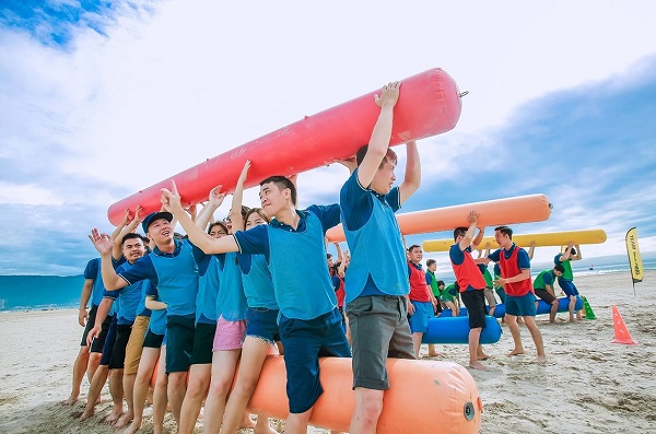 đồng phục teambuilding cho công ty siêu đẹp