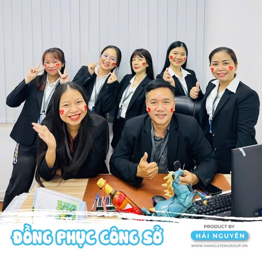 khách hàng đặt may áo vest đồng phục công sở tai Hải Nguyên