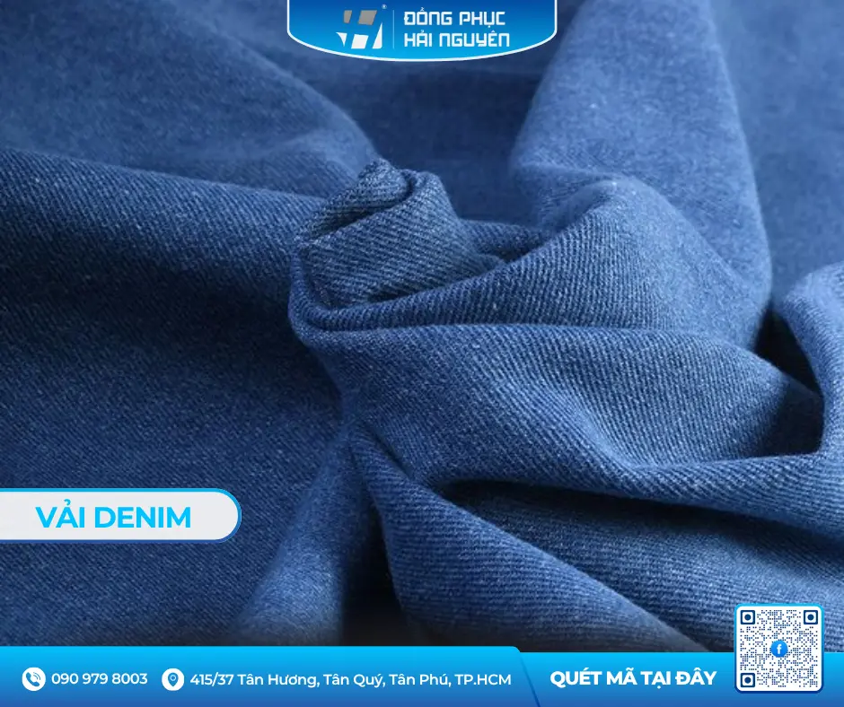 Cận cảnh chất liệu vải denim bền bỉ chuyên dụng cho tạp dề quán cafe phong cách retro